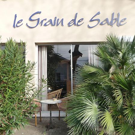 Hotel Le Grain De Sable Ares Exteriör bild