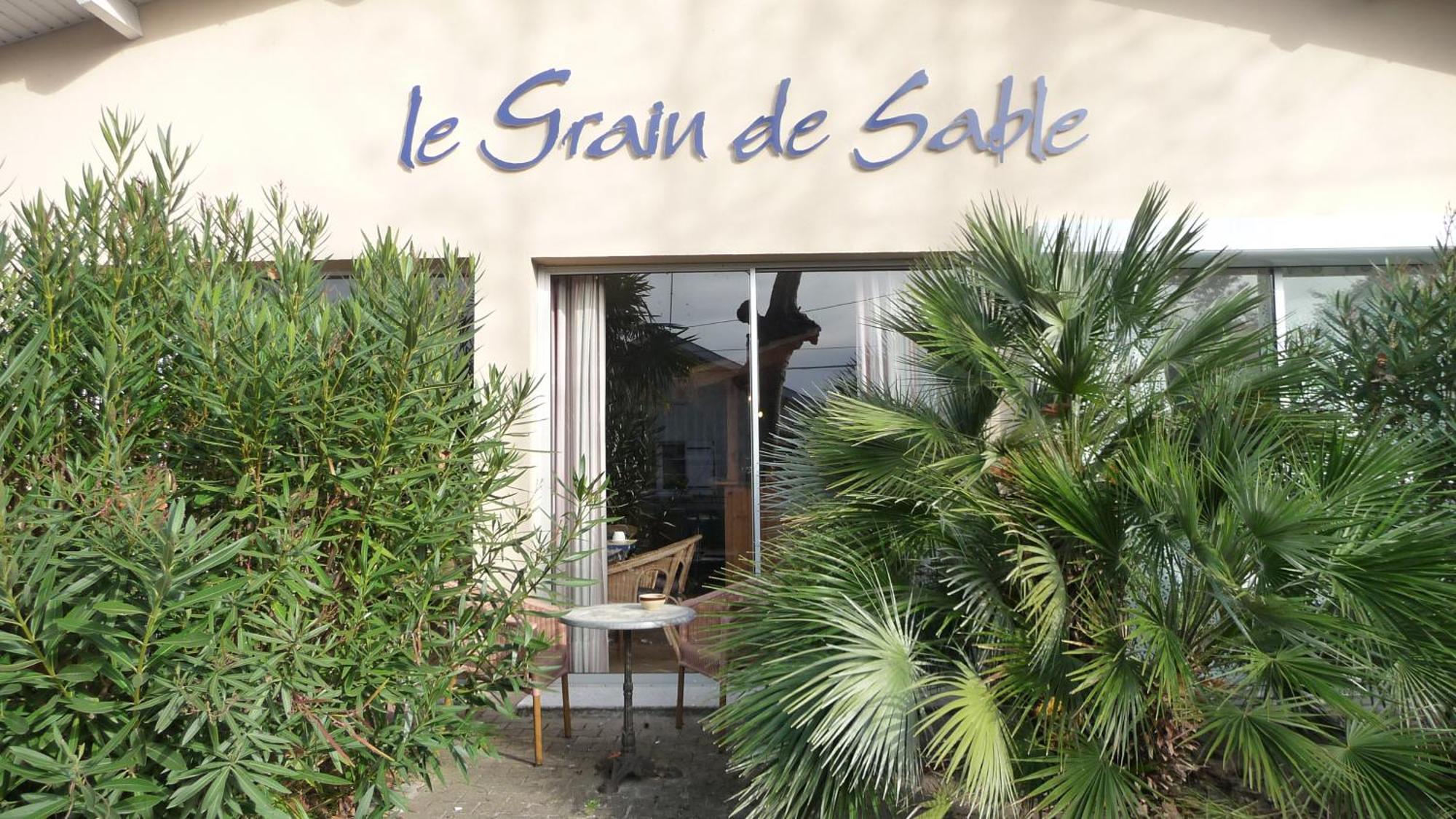 Hotel Le Grain De Sable Ares Exteriör bild